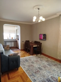 Satılır köhnə tikili 2 otaqlı 35 m²,  Bakıxanov-2