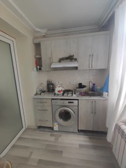 Satılır köhnə tikili 2 otaqlı 38 m², İnşaatçılar m.-3 Satılır köhnə tikili 2 otaqlı 38 m², İnşaatçılar m.-3