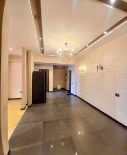 Satılır yeni tikili 4 otaqlı 180 m², Badamdar q.-2