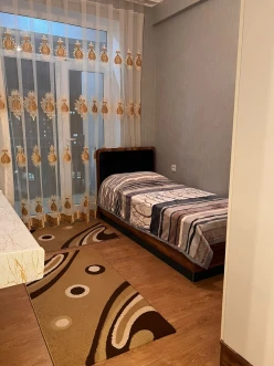 İcarə yeni tikili 3 otaqlı 85 m², İnşaatçılar m.-10