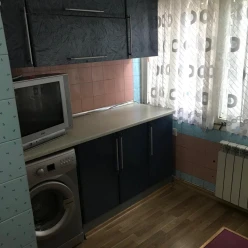 İcarə köhnə tikili 3 otaqlı 75 m², İnşaatçılar m.-5