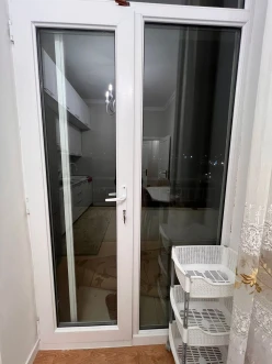 İcarə yeni tikili 3 otaqlı 85 m², İnşaatçılar m.-12