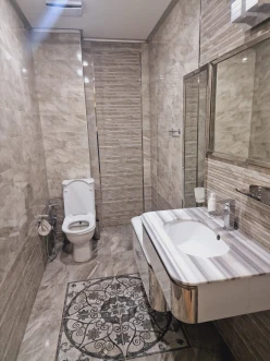 İcarə yeni tikili 2 otaqlı 90 m², Səbail r.-13