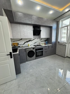 Satılır yeni tikili 2 otaqlı 60 m², İnşaatçılar m.-2