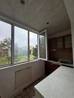 Satılır köhnə tikili 2 otaqlı 60 m², Neftçilər m.-11