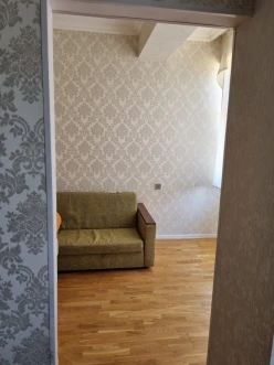 Satılır yeni tikili 2 otaqlı 40 m², İnşaatçılar m.-4