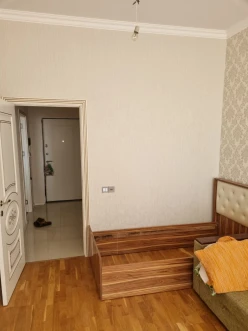 Satılır yeni tikili 2 otaqlı 40 m², İnşaatçılar m.-6