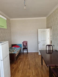 Satılır yeni tikili 2 otaqlı 40 m², İnşaatçılar m.-5