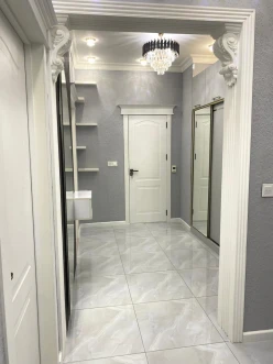 Satılır yeni tikili 2 otaqlı 60 m², İnşaatçılar m.-3