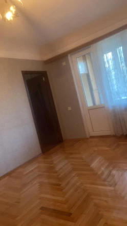 Satılır köhnə tikili 2 otaqlı 60 m², Neftçilər m.-2