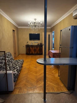 Satılır köhnə tikili 3 otaqlı 47 m²,  Bakıxanov-2