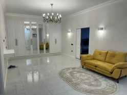 İcarə yeni tikili 3 otaqlı 170 m²,  28 May m.-14
