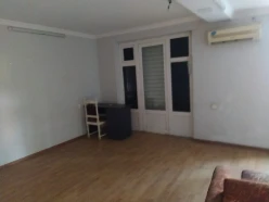 İcarə obyekt 65 m²,  Bakıxanov-2