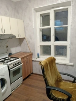 İcarə köhnə tikili 2 otaqlı 60 m², Bakıxanov-4 İcarə köhnə tikili 2 otaqlı 60 m², Bakıxanov-4