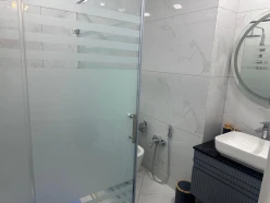 İcarə yeni tikili 3 otaqlı 170 m²,  28 May m.-11