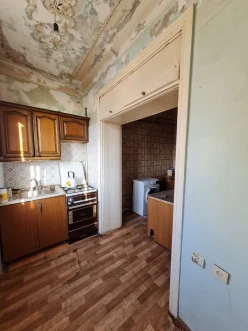 Satılır köhnə tikili 2 otaqlı 60 m²,  Bakıxanov-7