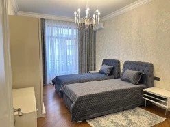 İcarə yeni tikili 3 otaqlı 170 m²,  28 May m.-6