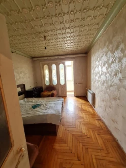 Satılır köhnə tikili 2 otaqlı 60 m²,  Bakıxanov-9