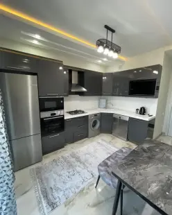 İcarə yeni tikili 2 otaqlı 104 m²,  8 Noyabr m.-5