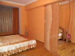 İcarə yeni tikili 3 otaqlı 121 m²,  Elmlər Akademiyası m.-6