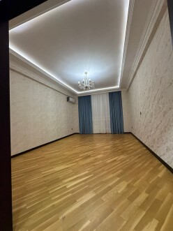 Satılır yeni tikili 3 otaqlı 122 m²,  Xalqlar Dostluğu m.-4