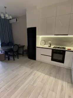 İcarə yeni tikili 2 otaqlı 67 m²,  Şah İsmayıl Xətai m.-4