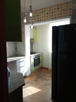 İcarə köhnə tikili 5 otaqlı 125 m²,  İnşaatçılar m.-2