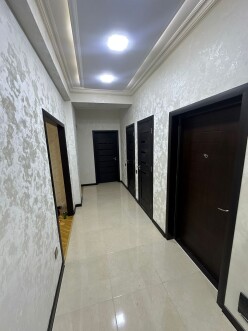 Satılır yeni tikili 3 otaqlı 122 m²,  Xalqlar Dostluğu m.-9