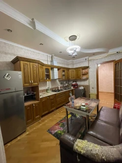 Satılır yeni tikili 3 otaqlı 115 m², 8-ci mikrorayon-9 Satılır yeni tikili 3 otaqlı 115 m², 8-ci mikrorayon-9