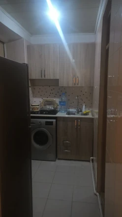Satılır köhnə tikili 3 otaqlı 65 m²,  Qaraçuxur-6