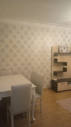 Satılır köhnə tikili 3 otaqlı 65 m²,  Qaraçuxur-2