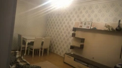 Satılır köhnə tikili 3 otaqlı 65 m²,  Qaraçuxur-4