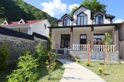 İcarə ev/villa 6 otaqlı 150 m²,  Qax-13