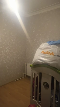 Satılır köhnə tikili 3 otaqlı 65 m²,  Qaraçuxur-9