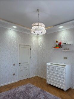 Satılır yeni tikili 3 otaqlı 132 m²,  Nəsimi m.-13