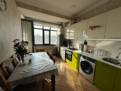 Satılır yeni tikili 2 otaqlı 65 m², Qaraçuxur-7 Satılır yeni tikili 2 otaqlı 65 m², Qaraçuxur-7