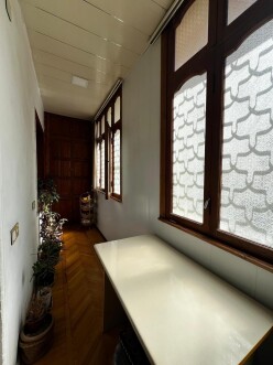 Satılır köhnə tikili 5 otaqlı 130 m²,  İnşaatçılar m.-3