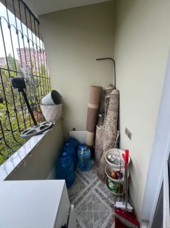 Satılır köhnə tikili 4 otaqlı 100 m²,  İnşaatçılar m.-7