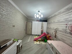 Satılır köhnə tikili 4 otaqlı 100 m²,  İnşaatçılar m.-8