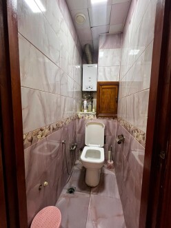 Satılır köhnə tikili 5 otaqlı 130 m²,  İnşaatçılar m.-8
