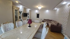 Satılır yeni tikili 3 otaqlı 133 m², 8 Noyabr m.-15