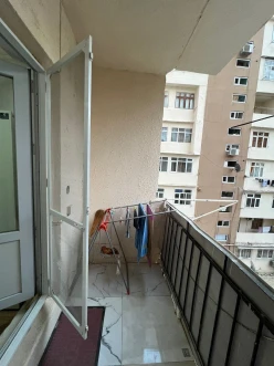 Satılır köhnə tikili 1 otaqlı 40 m², İnşaatçılar m.-10