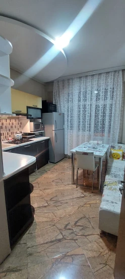 Satılır yeni tikili 3 otaqlı 97 m², İnşaatçılar m.-7