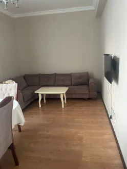 İcarə yeni tikili 3 otaqlı 75 m², İnşaatçılar m.-2