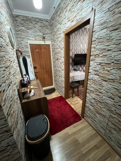 Satılır köhnə tikili 1 otaqlı 40 m², İnşaatçılar m.-13