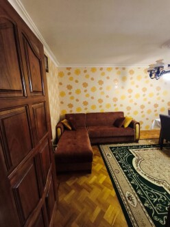İcarə köhnə tikili 2 otaqlı 70 m²,  28 May m.-4