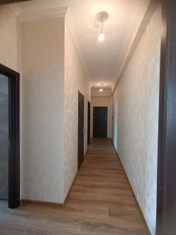 Satılır yeni tikili 2 otaqlı 60 m²,  İnşaatçılar m.-13