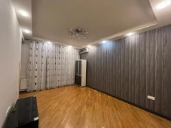 Satılır yeni tikili 2 otaqlı 52 m², Elmlər Akademiyası m.-12