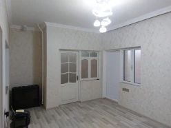 Satılır ev/villa 3 otaqlı 60 m²,  İnşaatçılar m.-15