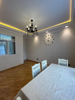 Satılır yeni tikili 2 otaqlı 55 m², 8 Noyabr m.-16